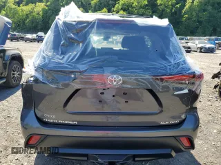 2024 Toyota Highlander LE z VIN 5TDKDRBH6RS563939, wystawiony jako Copart lot #57876085 z przebiegiem 3 231 mil mil oraz Szkoda całkowita • Salvage title. Historia ofert i sprzedaży dostępna na DreamBid. Obrazek 6.