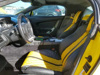 2009 Aston Martin Vantage z VIN SCFBF04C79GD12188, wystawiony jako Copart lot #45348405 z przebiegiem 29 580 mil mil oraz Szkoda całkowita • Salvage title. Historia ofert i sprzedaży dostępna na DreamBid. Obrazek 7.