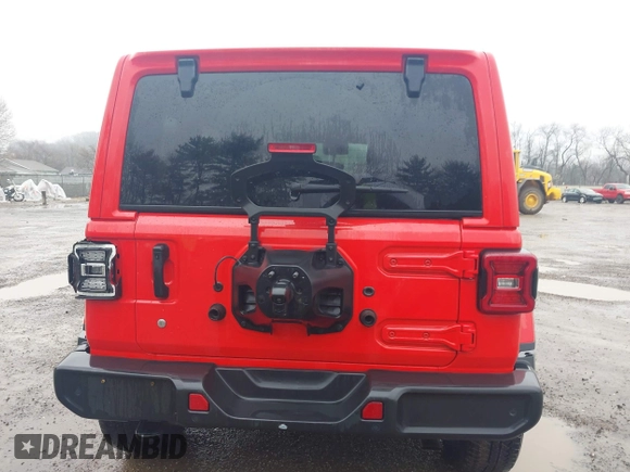2020 Jeep Wrangler Unlimited Sahara with VIN 1C4HJXEN3LW232316, listed as a IAAI auction lot 42009794 with 35,535 mi miles. Bid and sale history available at carsss.com. Image 17.