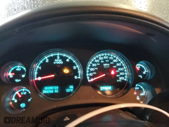 2013 GMC Yukon XL SLT with VIN 1GKS1KE07DR263067, listed as a Copart auction lot 43836095 with 386,986 mi miles and Clean Title. Bid and sale history available at DreamBid. Image 9.