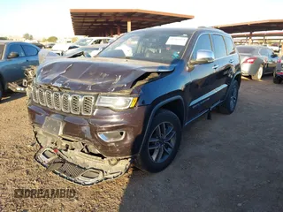 2019 Jeep Grand Cherokee Limited z VIN 1C4RJEBG6KC584109, wystawiony jako IAAI lot #41503454 z przebiegiem 52 318 mil mil oraz . Historia ofert i sprzedaży dostępna na DreamBid. Obrazek 17.