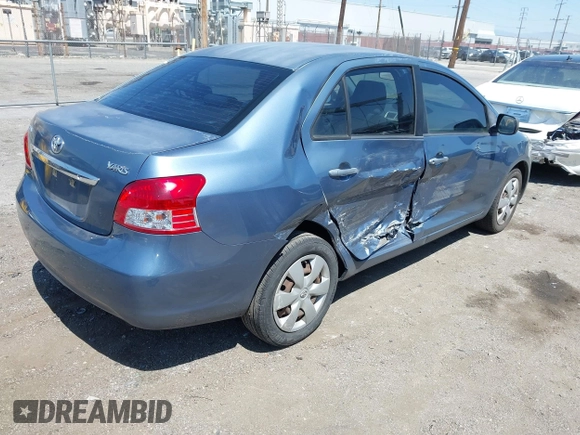 2008 Toyota Yaris with VIN JTDBT923X81280432, listed as a IAAI auction lot 41997963 with 201,013 mi miles. Bid and sale history available at carsss.com. Image 4.