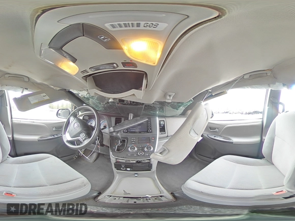 2018 Toyota Sienna LE Auto Access Seat with VIN 5TDKZ3DC6JS924316, listed as a Copart auction lot 61822215 with 123,396 mi miles and Salvage title. Bid and sale history available at DreamBid. Image 15.
