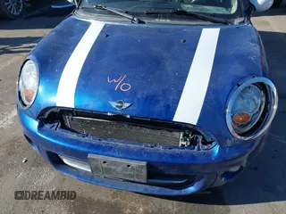 2012 MINI Hardtop с VIN WMWSU3C5XCT542826, выставлен на аукционе IAAI как лот 41372017 с пробегом 162 156 миль миль и . История ставок и продаж доступна на DreamBid. Изображение 6.