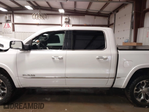 2020 Ram 1500 Limited with VIN 1C6SRFHT7LN319636, listed as a IAAI auction lot 41288661 with 107,029 mi miles. Bid and sale history available at carsss.com. Image 14.