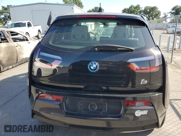 2015 BMW i3 z VIN WBY1Z2C54FV556061, wystawiony jako Copart lot #55656795 z przebiegiem Nie podano mil oraz Czysty tytuł • Clean title. Historia ofert i sprzedaży dostępna na DreamBid. Obrazek 6.