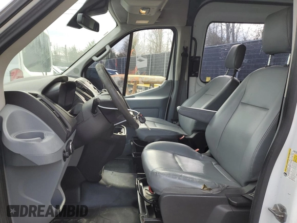 2017 Ford Transit with VIN 1FTYE2CM9HKA53925, listed as a Copart auction lot 46038295 with 61,475 mi miles and Clean Title. Bid and sale history available at DreamBid. Image 7.