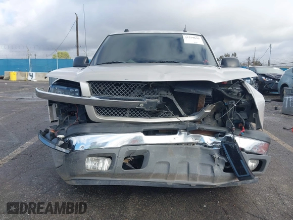 2005 Chevrolet Silverado 1500 LS with VIN 2GCEC19T651252136, listed as a IAAI auction lot 41579633 with 178,625 mi miles and . Bid and sale history available at DreamBid. Image 12.