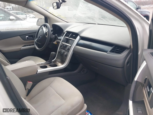 2012 Ford Edge SE with VIN 2FMDK3GCXCBA91354, listed as a IAAI auction lot 41843371 with 164,701 mi miles. Bid and sale history available at carsss.com. Image 5.