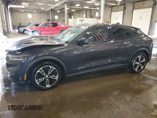 2022 Ford Mustang Mach-E Select z VIN 3FMTK1SS4NMA18271, wystawiony jako Copart lot #59713985 z przebiegiem 69 710 mil mil oraz Szkoda całkowita • Salvage title. Historia ofert i sprzedaży dostępna na DreamBid. Obrazek 1.