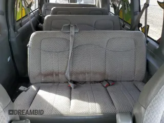 2006 Chevrolet Express Passenger with VIN 1GAHG39U261200900, listed as a Copart auction lot 81040404 with 68,221 mi miles and Salvage title. Bid and sale history available at DreamBid. Image 11.