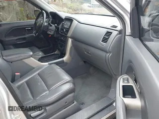 2006 Honda Pilot EX-L with VIN 2HKYF18606H513308, listed as a IAAI auction lot 42187787 with 185,716 mi miles and . Bid and sale history available at DreamBid. Image 5.
