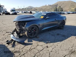 2019 Chevrolet Camaro 1LT with VIN 1G1FB1RS3K0138044, listed as a Copart auction lot 45703475 with 98,107 mi miles and Salvage Title. Bid and sale history available at carsss.com. Image 1.