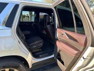 2022 Cadillac Escalade Premium Luxury Platinum with VIN 1GYS4DKL2NR201150, listed as a Copart auction lot 77114414 with 24,719 mi miles and Clean Title. Bid and sale history available at carsss.com. Image 6.