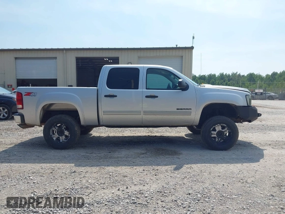 2011 GMC Sierra 1500 SLE with VIN 3GTP2VE39BG298569, listed as a IAAI auction lot 42587010 with 220,806 mi miles and . Bid and sale history available at DreamBid. Image 13.