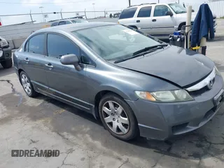 2009 Honda Civic LX z VIN 19XFA16519E046750, wystawiony jako IAAI lot #42184696 z przebiegiem 152 065 mil mil oraz . Historia ofert i sprzedaży dostępna na DreamBid. Obrazek 1.