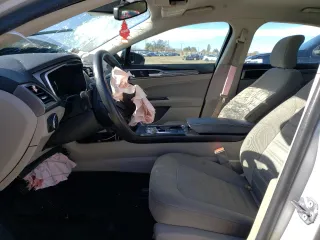 2019 Ford Fusion Hybrid SE with VIN 3FA6P0LU6KR220739, listed as a Copart auction lot 37527283 with 0 mi miles. Bid and sale history available at carsss.com. Image 7.
