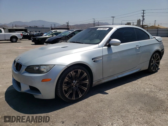 2008 BMW 3 Series M3 z VIN WBSWL93588P331272, wystawiony jako Copart lot #64415684 z przebiegiem 102 565 mil mil oraz Szkoda całkowita • Salvage title. Historia ofert i sprzedaży dostępna na DreamBid. Obrazek 1.