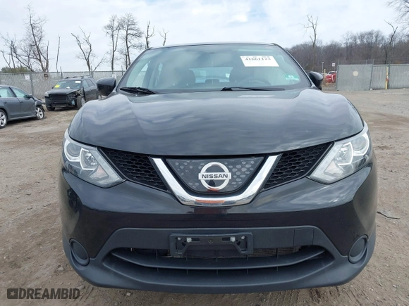2018 Nissan Rogue Sport SV with VIN JN1BJ1CR5JW251040, listed as a IAAI auction lot 41661123 with 67,723 mi miles. Bid and sale history available at carsss.com. Image 12.