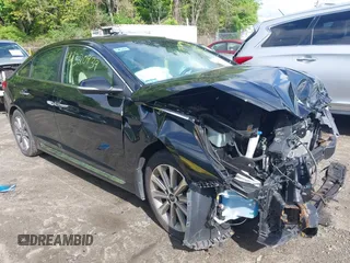 2017 Hyundai Sonata Sport z VIN 5NPE34AF3HH502782, wystawiony jako IAAI lot #42320939 z przebiegiem 164 575 mil mil oraz . Historia ofert i sprzedaży dostępna na DreamBid. Obrazek 1.