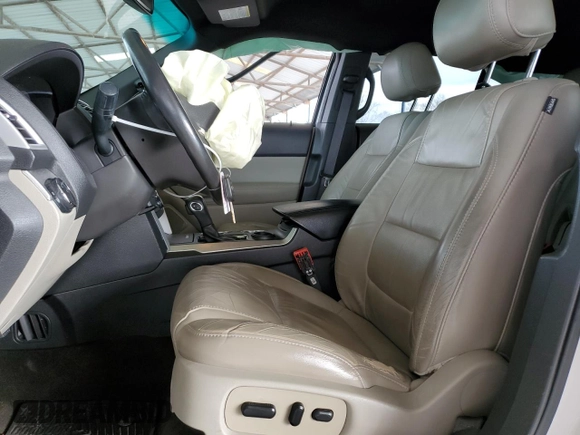 2014 Ford Explorer XLT z VIN 1FM5K7D89EGA30780, wystawiony jako Copart lot #44206495 z przebiegiem 197 715 mil mil oraz Szkoda całkowita • Salvage title. Historia ofert i sprzedaży dostępna na DreamBid. Obrazek 7.