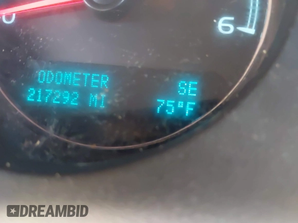 2014 Chevrolet Tahoe LT z VIN 1GNSKBE02ER133795, wystawiony jako IAAI lot #42335322 z przebiegiem 217 292 mil mil oraz . Historia ofert i sprzedaży dostępna na DreamBid. Obrazek 15.