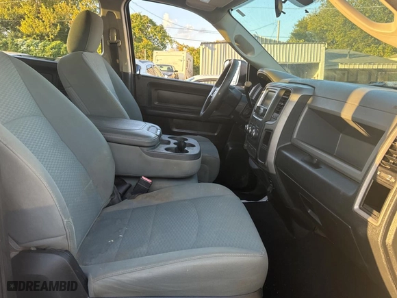 2018 Ram 2500 Tradesman with VIN 3C6UR5CL2JG315199, listed as a Copart auction lot 77906404 with 171,890 mi miles and Clean Title. Bid and sale history available at carsss.com. Image 5.