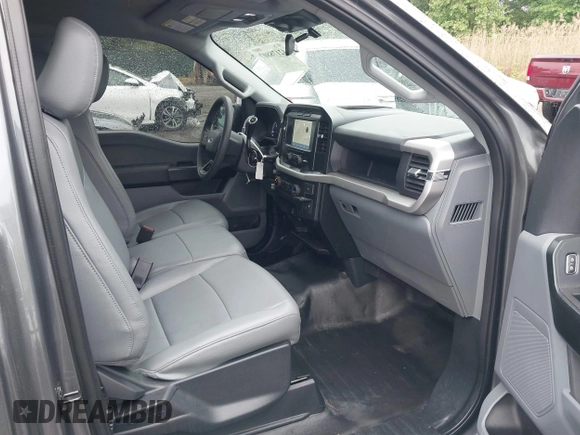 2022 Ford F-150 XL with VIN 1FTMF1CB1NKE51677, listed as a IAAI auction lot 42178807 with 8,260 mi miles and . Bid and sale history available at DreamBid. Image 8.