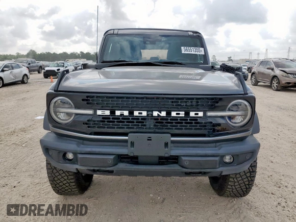 2022 Ford Bronco с VIN 1FMEE5DP9NLA72991, выставлен на аукционе Copart как лот 56551355 с пробегом 2 692 миль миль и Списание • Salvage title. История ставок и продаж доступна на DreamBid. Изображение 5.