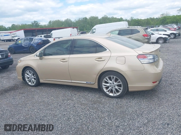 2010 Lexus HS 250h with VIN JTHBB1BA1A2009101, listed as a IAAI auction lot 42204254 with 317,679 mi miles and . Bid and sale history available at carsss.com. Image 14.
