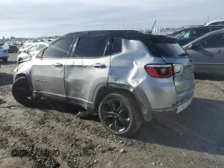 2020 Jeep Compass Latitude with VIN 3C4NJCBB7LT147555, listed as a Copart auction lot 87333844 with Not Provided miles and Salvage Title. Bid and sale history available at carsss.com. Image 2.
