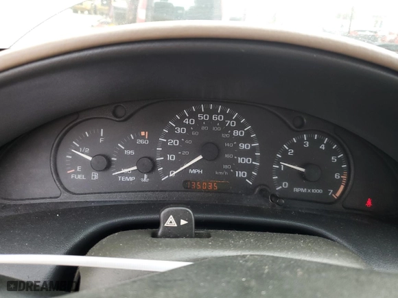 2001 Chevrolet Cavalier LS with VIN 1G1JF524317156177, listed as a Copart auction lot 84029994 with 135,035 mi miles and Salvage Title. Bid and sale history available at carsss.com. Image 9.