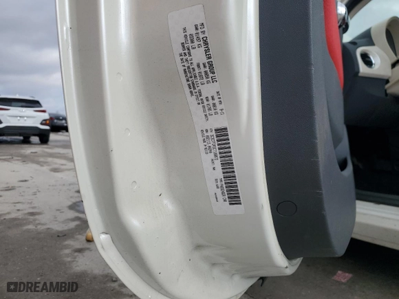 2012 FIAT 500 Pop with VIN 3C3CFFDR3CT188872, listed as a Copart auction lot 44254335 with 32,590 mi miles and Salvage Title. Bid and sale history available at carsss.com. Image 12.