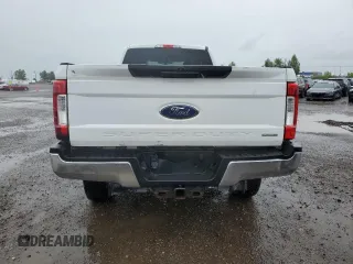 2017 Ford F-350 XL with VIN 1FT8X3B69HED22166, listed as a Copart auction lot 65051355 with 260,728 mi miles and Salvage title. Bid and sale history available at DreamBid. Image 6.