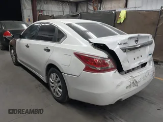2013 Nissan Altima SV with VIN 1N4AL3AP7DN542302, listed as a IAAI auction lot 42016752 with 161,493 mi miles and . Bid and sale history available at carsss.com. Image 3.