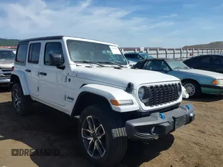 2024 Jeep Wrangler Willys z VIN 1C4RJXN66RW207996, wystawiony jako IAAI lot #42228357 z przebiegiem 28 104 mil mil oraz . Historia ofert i sprzedaży dostępna na DreamBid. Obrazek 1.