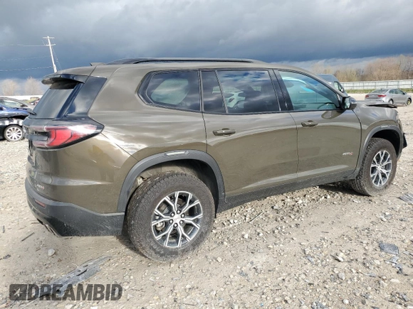 2024 GMC Acadia AWD AT4 z VIN 1GKENPKS1RJ200931, wystawiony jako Copart lot #53707665 z przebiegiem 5874 mil mil oraz Tytuł czysty. Historia ofert i sprzedaży dostępna na DreamBid. Obrazek 3.