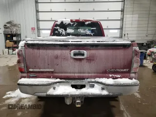 2004 Chevrolet Silverado 1500 with VIN 1GCEK19TX4E296043, listed as a Copart auction lot 44721875 with 121,668 mi miles and Salvage Title. Bid and sale history available at DreamBid. Image 6.