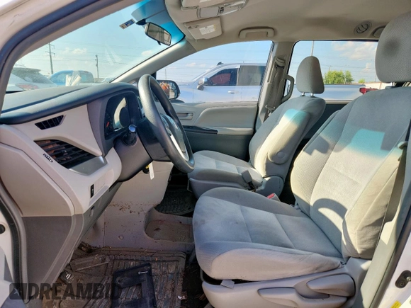 2015 Toyota Sienna L z VIN 5TDZK3DC2FS661185, wystawiony jako Copart lot #61046895 z przebiegiem 239 452 mil mil oraz Szkoda całkowita • Salvage title. Historia ofert i sprzedaży dostępna na DreamBid. Obrazek 7.