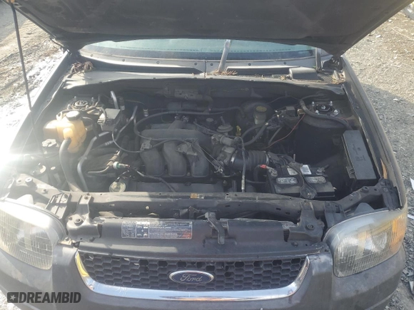 2004 Ford Escape XLT with VIN 1FMYU03174KB88016, listed as a Copart auction lot 42358115 with 178,773 mi miles and Salvage Title. Bid and sale history available at carsss.com. Image 12.