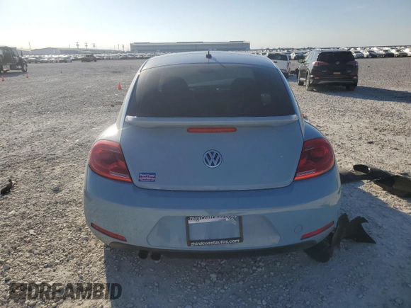 2013 Volkswagen Beetle 2.5L с VIN 3VWJX7AT6DM602838, выставлен на аукционе Copart как лот 82165624 с пробегом 101 188 миль миль и Списание • Salvage title. История ставок и продаж доступна на DreamBid. Изображение 6.