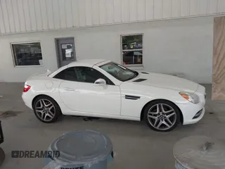 2013 Mercedes-Benz SLK 250 z VIN WDDPK4HA2DF058309, wystawiony jako IAAI lot #42417406 z przebiegiem 87 282 mil mil oraz . Historia ofert i sprzedaży dostępna na DreamBid. Obrazek 14.