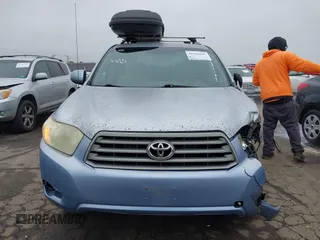 2008 Toyota Highlander z VIN JTEES41AX82065089, wystawiony jako IAAI lot #41156447 z przebiegiem 258 864 mil mil oraz . Historia ofert i sprzedaży dostępna na DreamBid. Obrazek 12.