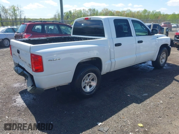 2008 Dodge Dakota с VIN 1D3HW38N38S581620, выставлен на аукционе IAAI как лот 41961741 с пробегом 133 760 миль миль и . История ставок и продаж доступна на DreamBid. Изображение 4.