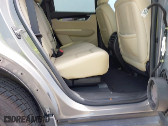 2018 Cadillac XT5 FWD with VIN 1GYKNARS5JZ145739, listed as a IAAI auction lot 42443337 with 50,917 mi miles and . Bid and sale history available at DreamBid. Image 8.
