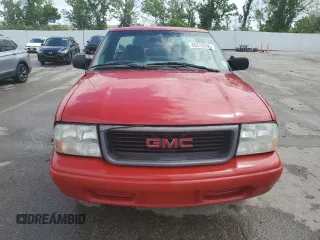2002 GMC Sonoma SL z VIN 1GTCS145228246961, wystawiony jako Copart lot #55215355 z przebiegiem 146 068 mil mil oraz Tytuł czysty. Historia ofert i sprzedaży dostępna na DreamBid. Obrazek 5.