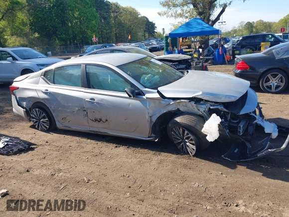 2024 Nissan Altima SV with VIN 1N4BL4DV3RN429961, listed as a IAAI auction lot 42205241 with 15,745 mi miles and . Bid and sale history available at DreamBid. Image 13.