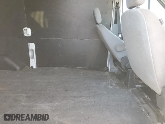 2018 Ford Transit z VIN 1FTYR1CG6JKA51628, wystawiony jako Copart lot #81991464 z przebiegiem 189 409 mil mil oraz Szkoda całkowita • Salvage title. Historia ofert i sprzedaży dostępna na DreamBid. Obrazek 11.