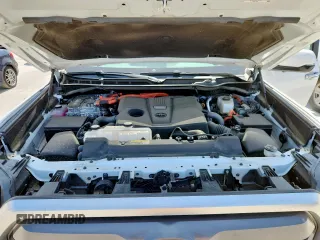 2024 Toyota Tundra Limited Hybrid with VIN 5TFJC5DBXRX059405, listed as a Copart auction lot 59802805 with 15,392 mi miles and Salvage title. Bid and sale history available at DreamBid. Image 11.
