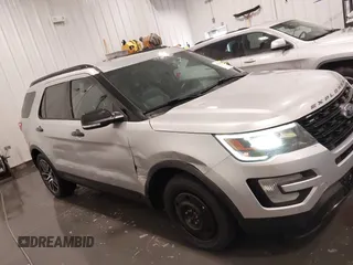 2016 Ford Explorer Sport z VIN 1FM5K8GT9GGD27511, wystawiony jako IAAI lot #42031898 z przebiegiem 113 335 mil mil oraz . Historia ofert i sprzedaży dostępna na DreamBid. Obrazek 14.